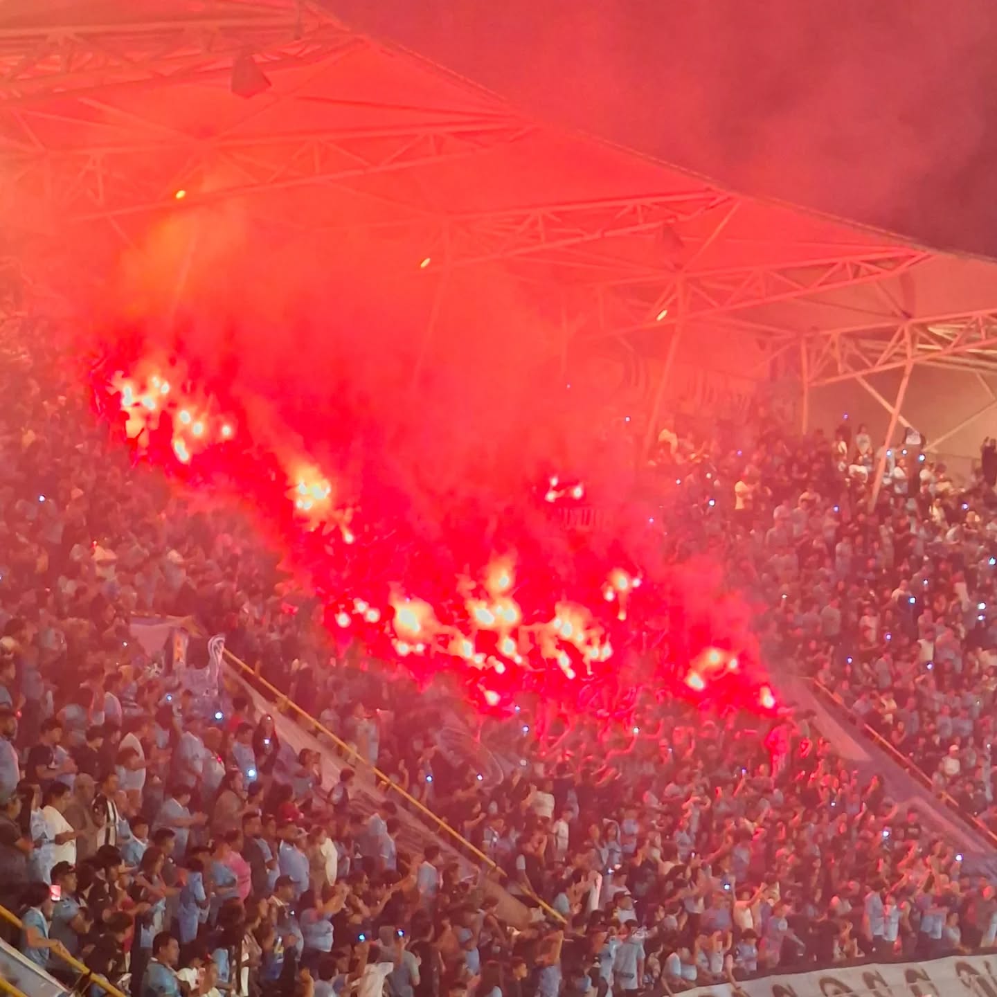 #Ascenso2026 VENTA DE ENTRADAS 
Las entradas para Galería norte se encuentran AGOTADAS.

La venta para los demás sectores del estadio se encuentra disponible en cditicket.cl y la Tienda Celeste. 

Este partido es para público GENERAL, pero recuerda estar inscrito en el registro nacional de hinchas.

#VamosIquique #TodosSomosCelestes