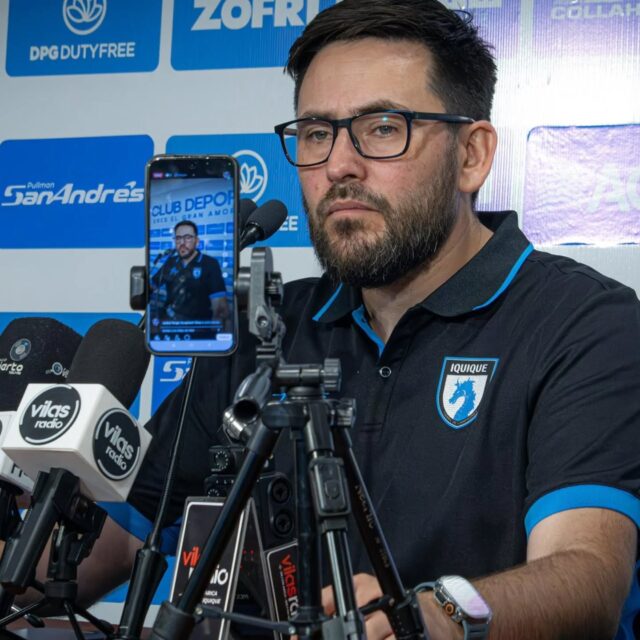 Como saben, nosotros no somos un medio acreditado por lo que no podemos estar en las conferencias. Pero de haber asistido, nuestra pregunta era:

"Profesor, ¿cree que esta derrota, en este momento del campeonato, es algo que como algo que no se, que debería pasar y qué es mejor que pase en este momento por la sencilla razón de que independientemente de lo que pase en esta fecha seguimos en buena posición de la tabla y le puede servir yo creo que a todos como aprendizaje para enfrentar lo que queda del resto del campeonato?, me imagino"